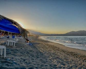 Sandy Beach - Georgioupoli - Pláž