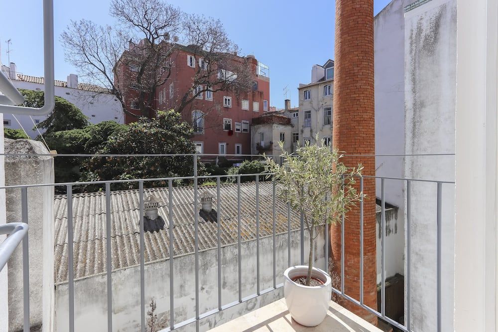 سانتا كاتارينا ستايليش باي هومينج - لشبونة - شرفة