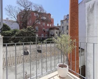 Santa Catarina Stylish by Homing - Lissabon - Balkon