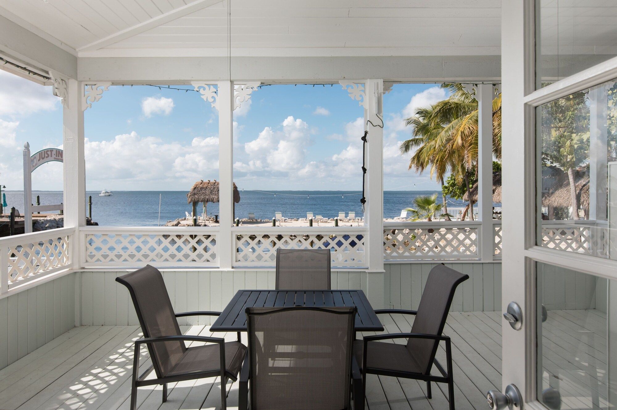 Amoray Dive Resort - קי לארגו - מרפסת