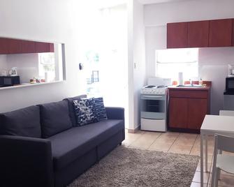 Boulevard 201 - Mayaguez - Huiskamer