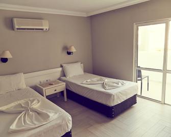 Two Seas Hotel - Marmaris - Bedroom