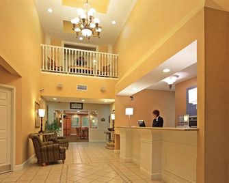 Holiday Inn Express & Suites Magnolia-Lake Columbia By IHG - Magnolia - Rezeption