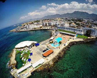 Dome Hotel - Kyrenia - Building