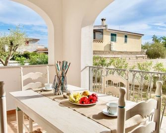 Apartments with air conditioning in Orosei - Orosei - Balkon