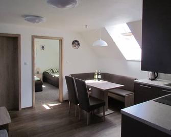 Beautiful apartment in Bohemian Switzerland - Děčín - Restauracja