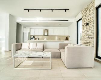 Luxury Oasis Villa - Peyia - Living room