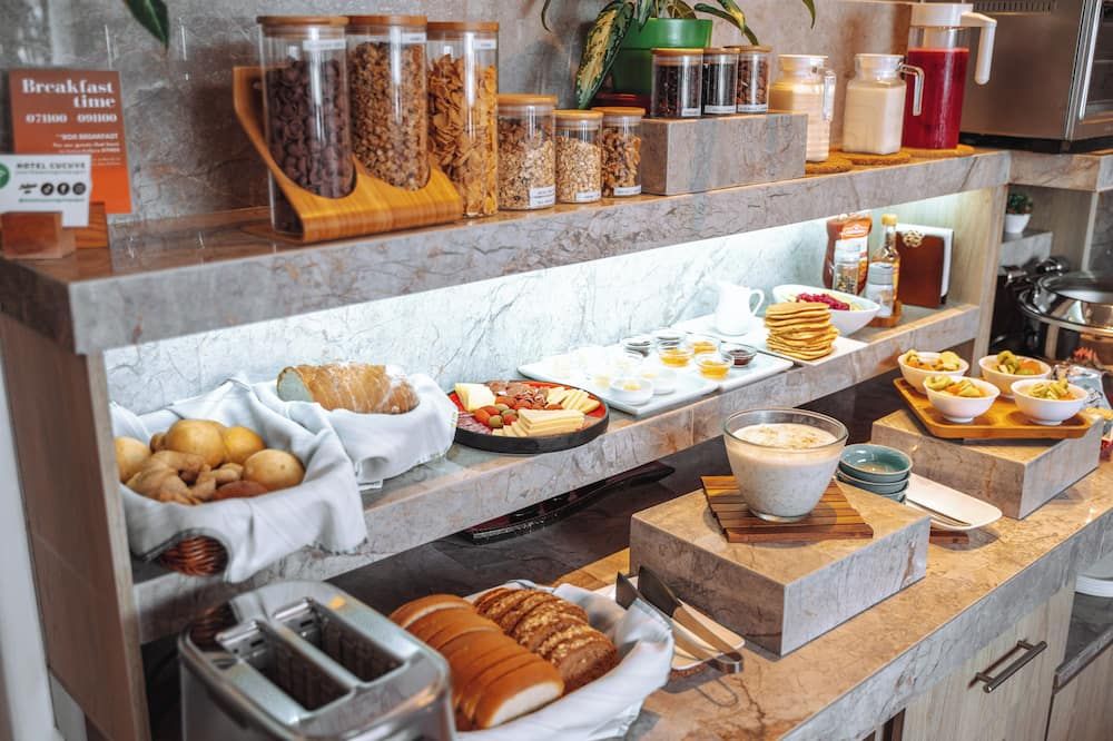 Hotel Cucuve - Puerto Ayora - Buffet