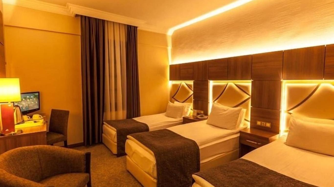 Rumi Hotel