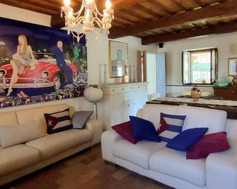 Villa Daya by BarbarHouse - Carignano - Sala de estar