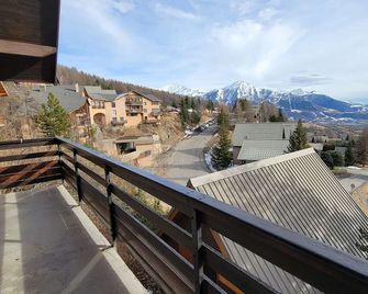 Charming Chalet for 5-7 with South-Facing Balcony - Close to Ski, Hiking, Shops - Saint-Michel-de-Chaillol - Balcon