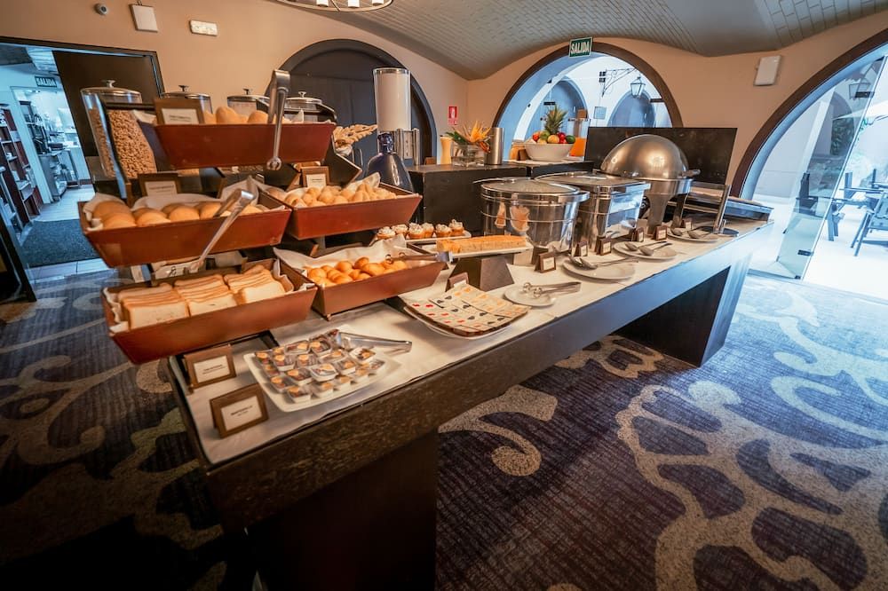 Costa del Sol Trujillo Centro - Trujillo - Buffet