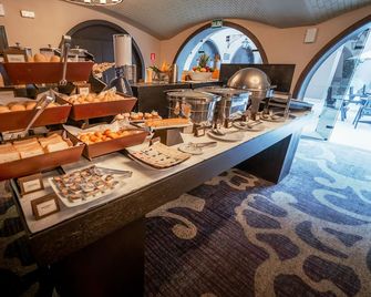 Costa del Sol Trujillo Centro - Trujillo - Buffet