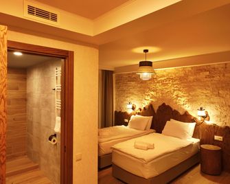 Hotel Ushba in Mestia - Mestia - Bedroom