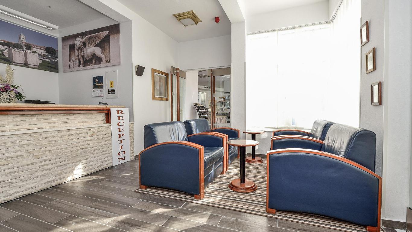 Hotel ZaDaR