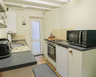 5 TAI ISA, family friendly, character holiday cottage in Barmouth - Barmouth - Cuisine