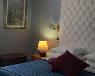 Hotel Gioia Garden - Fiuggi - Bedroom