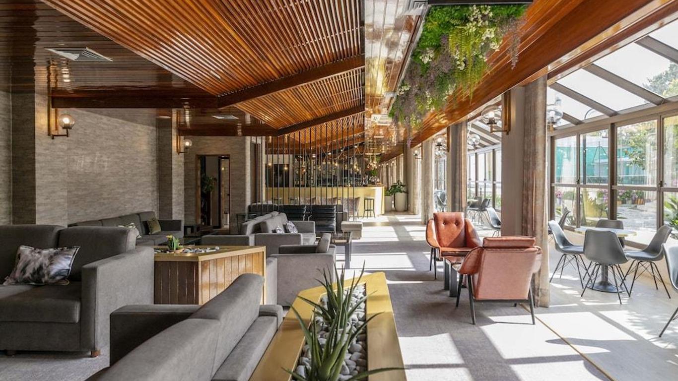 D. Afonso Hotel & Spa