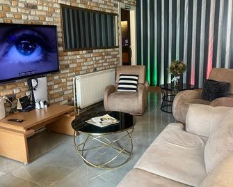 Samsun Osmanli Otel - Samsun - Living room