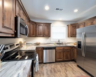 Cullman Craftsman Corporate Duplex Home - Cullman - Kitchen