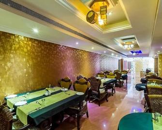 Hotel Sea Palace - Kollam - Restaurace