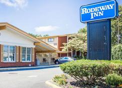 Rodeway Inn - Huntington - Building