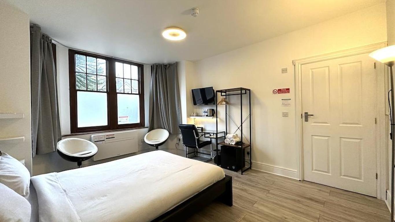 Ambassador Heathrow Hotel