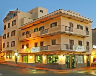 Hotel Elisa - Porto Torres - Будівля