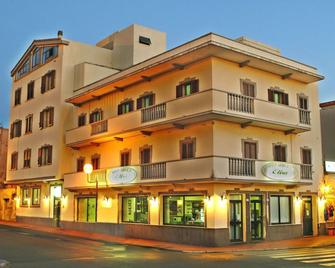 Hotel Elisa - Porto Torres - Building