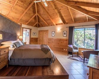 Cape Howe Cottages - Torbay - Bedroom