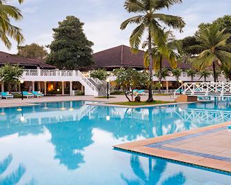 Novotel Goa Dona Sylvia Resort - Cavelossim - Piscina