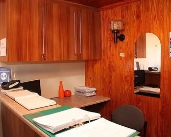 Airport Bed and Breakfast - Upington