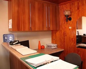 Airport Bed and Breakfast - Upington