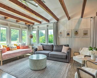 Hutchinson Island Cottage Steps to the Beach - Fort Pierce - Pokój dzienny