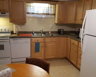 Quiet Apartment In Coolest Small Town In America! - Sykesville - Kitchen