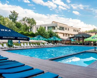 Saraichik Hotel - Almaty - Pool