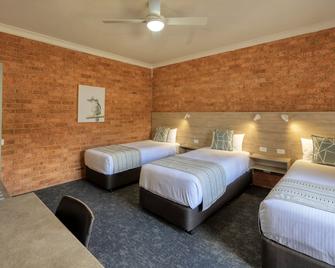 Hamilton Henry Parkes Motor Inn - Parkes - Bedroom
