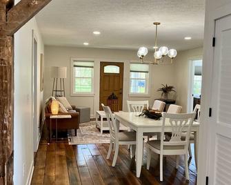 A Winfield Bungalow - Dover - Dining room
