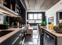 Pierce Boutique Apartments - Montreal - Kitchen