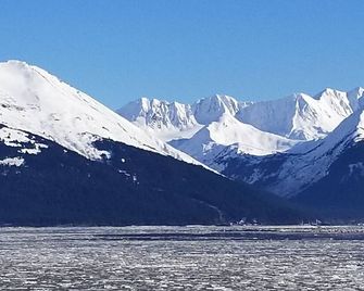 #'Eagles Nest' - Vacation Cabin, Kasilof Alaska - Sleeps 8 - Kasilof - Property amenity