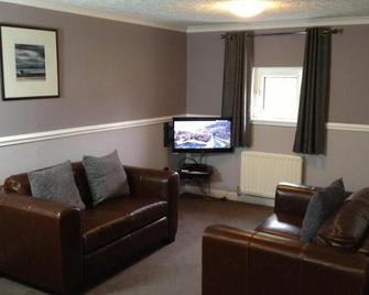 Home Farm Apartments - Portree - Living room