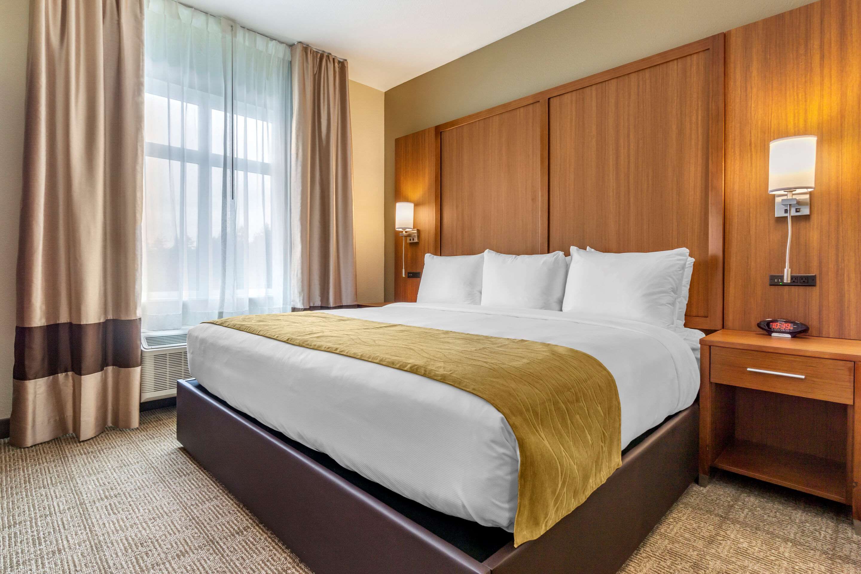 Comfort Inn & Suites Lakewood By Jblm - לייקווד - חדר שינה