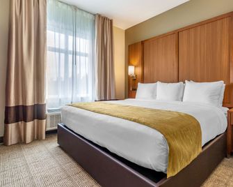 Comfort Inn & Suites Lakewood By Jblm - לייקווד - חדר שינה
