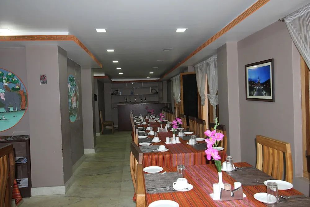 Hotel Tashiling - פארו - מסעדה