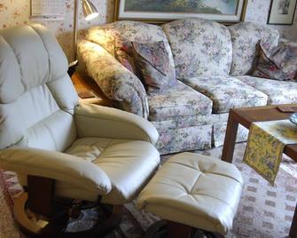 Ye Olde Danish Inn - Ferndale - Living room