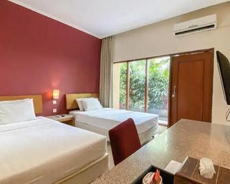 Lorin Dwangsa Solo Hotel - Surakarta City - Habitación
