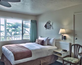 Lovers Point Inn - פסיפיק גרוב - חדר שינה