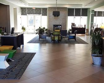 Holiday Inn Santee - Santee - Salónek