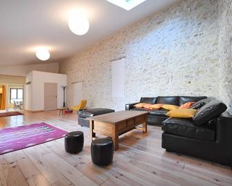 La Casalinda, Gîte Tout Confort à la Campagne - Tornac - Sala de estar