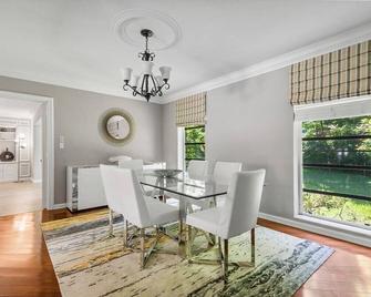 50% off Best Spot Lauderdale Beach, Eats & Las Olas - Fort Lauderdale - Dining room